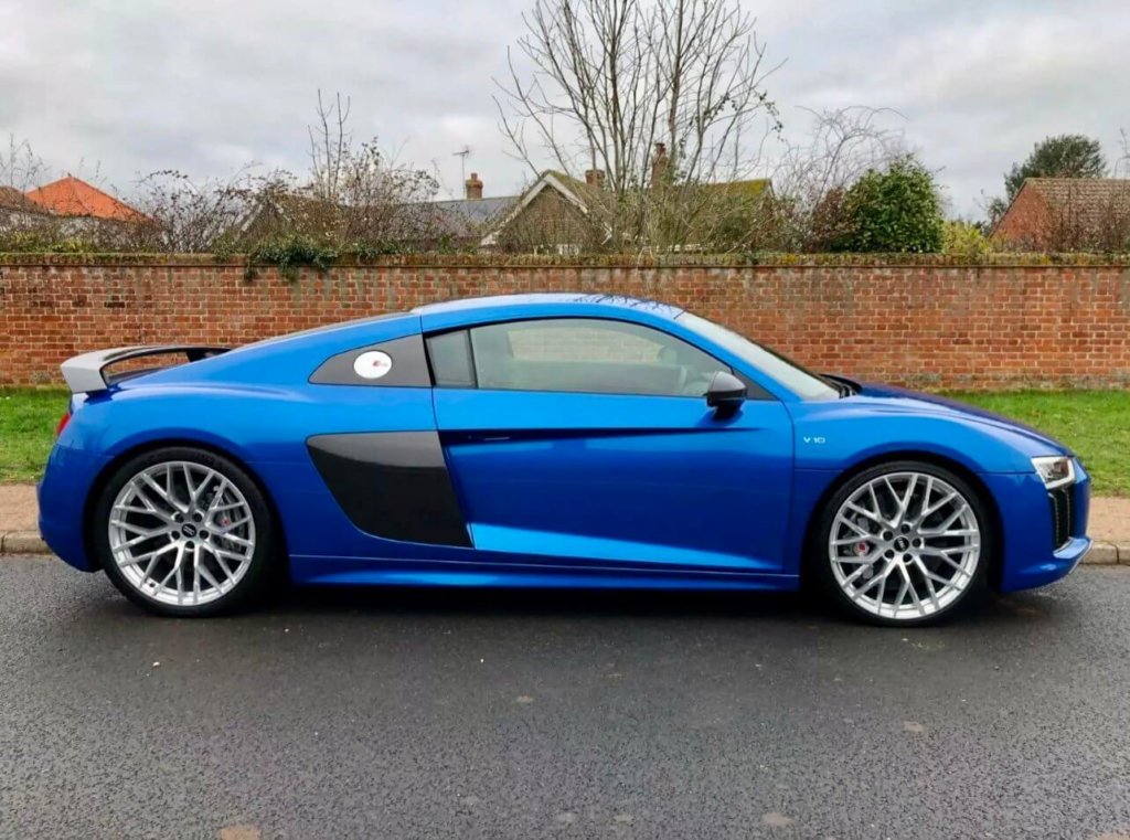 Photo 09-12-2020, 21 14 36 Blue Audi Waiting for Top-Tuning