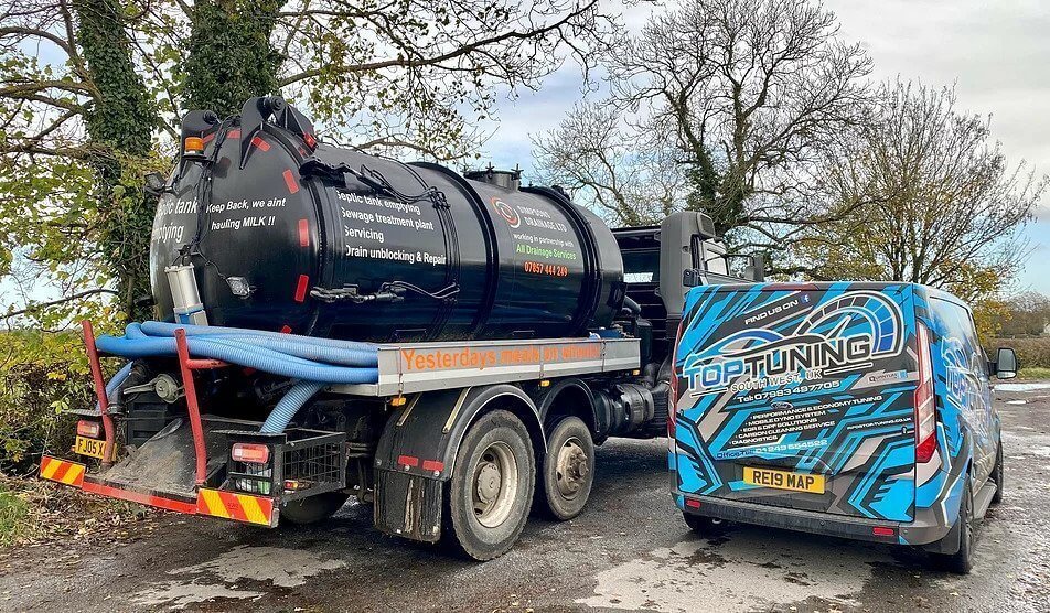 Top tuning mobile service working on septic truck lorry